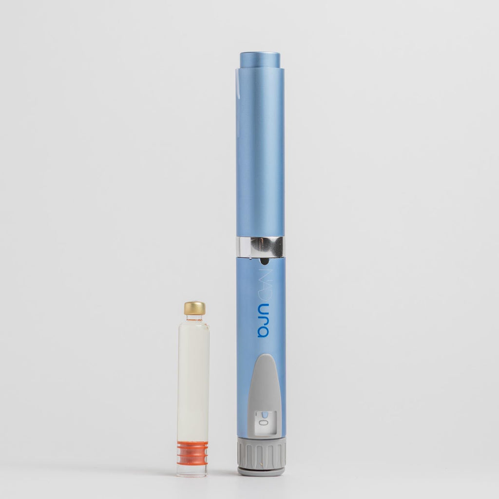 NADura+ reusable injection pen next to a 1000mg NAD+ cartridge