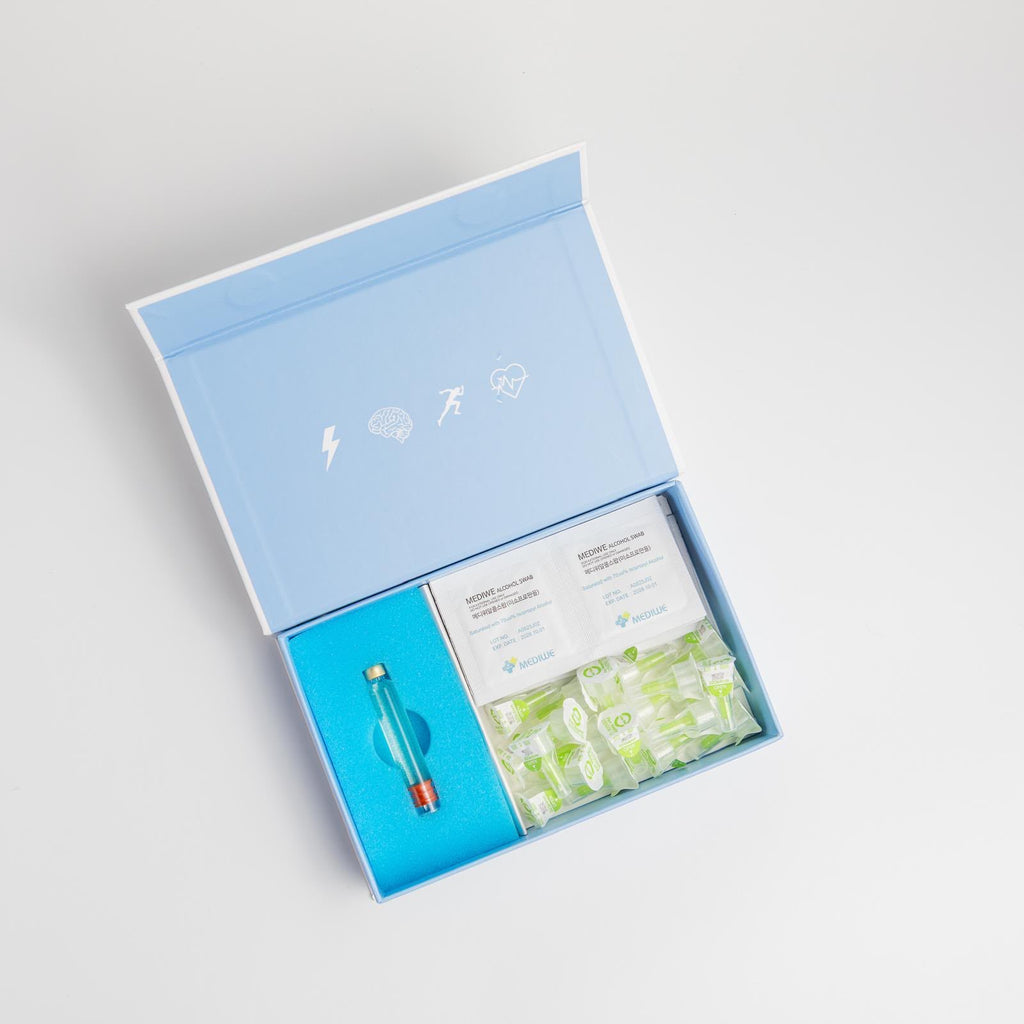 NADura+ Refill Kit open showing 1000mg NAD+ cartridge, alcohol swabs and pen needles